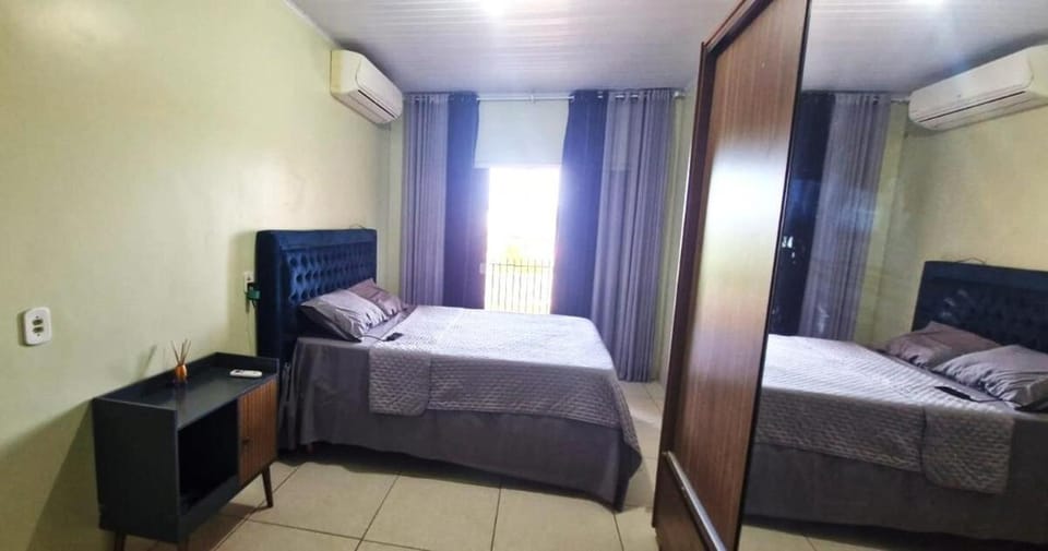 Bed, Photo of the whole room, Bedroom, air conditioner
