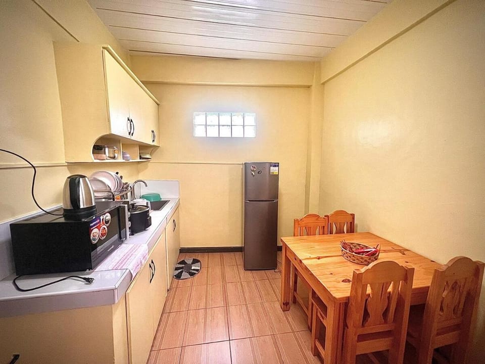 2 Bedrooms with free parking Apartment in Baguio