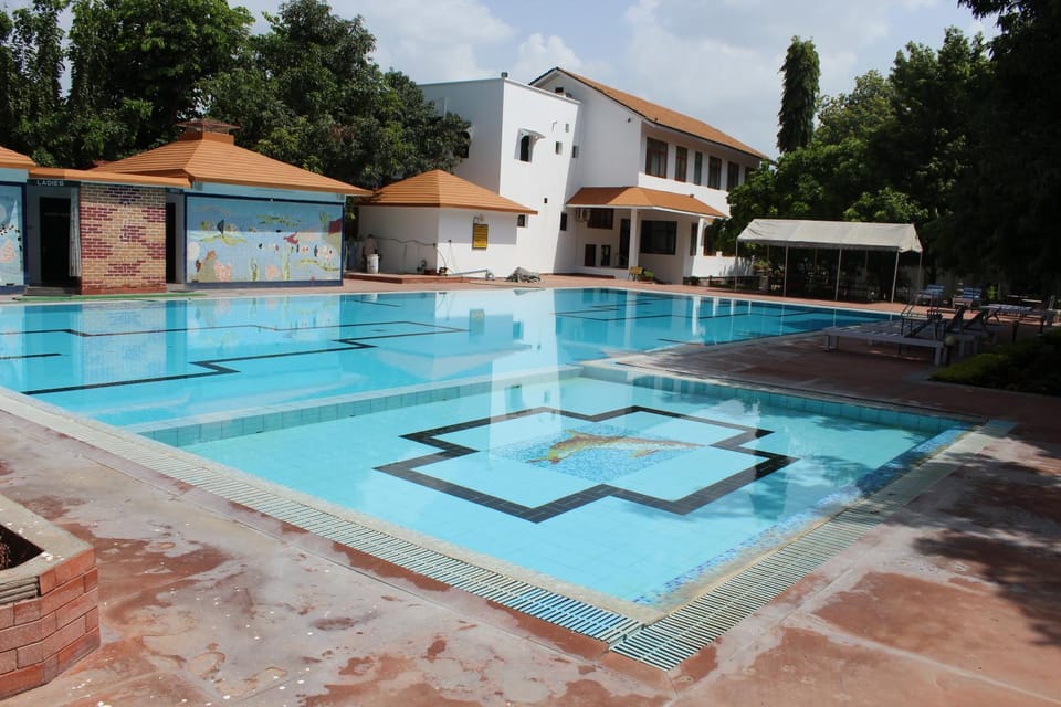 Swimming pool