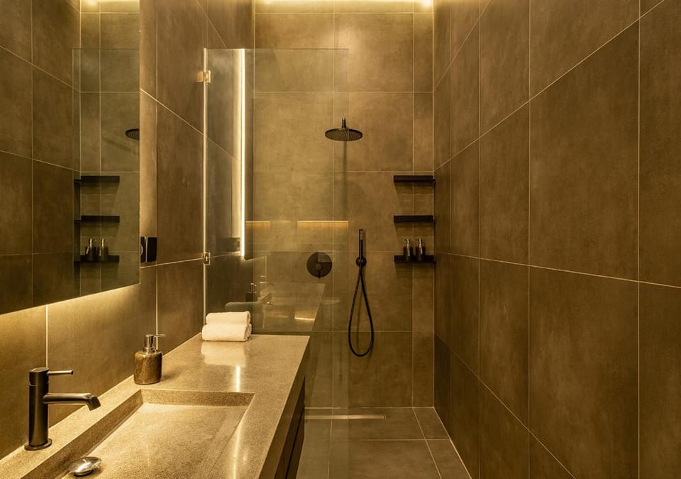 Shower, Bathroom, towels