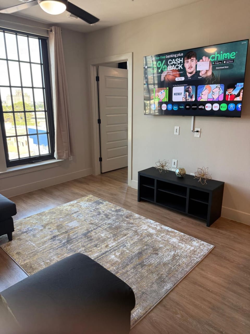 Indie Deep Ellum Apartment in Dallas