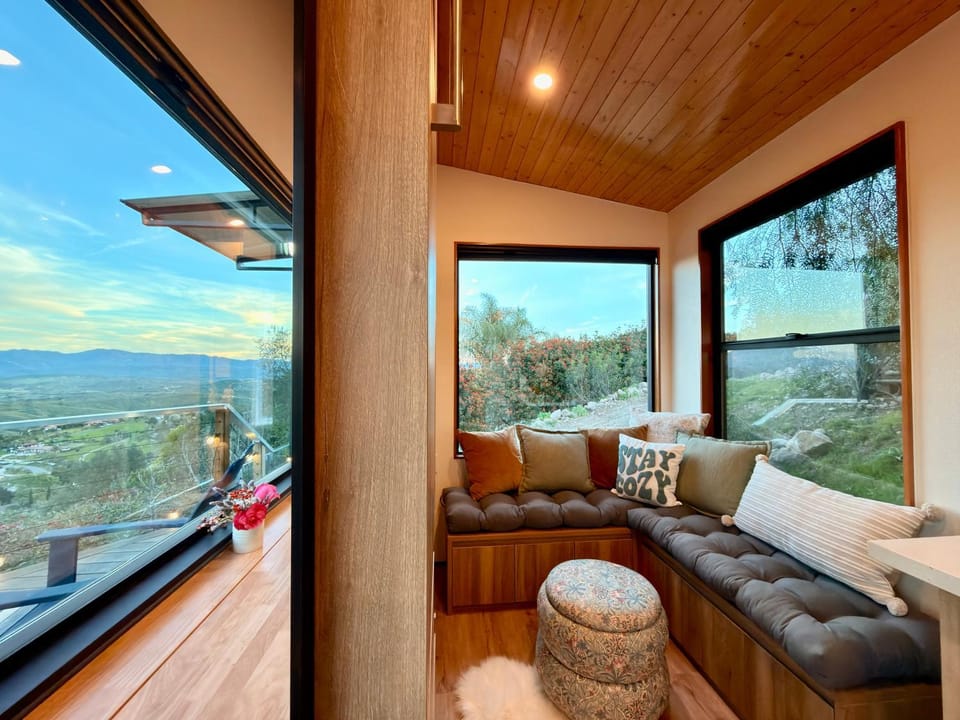 Hilltop View Sanctuary Apartment in Oceanside