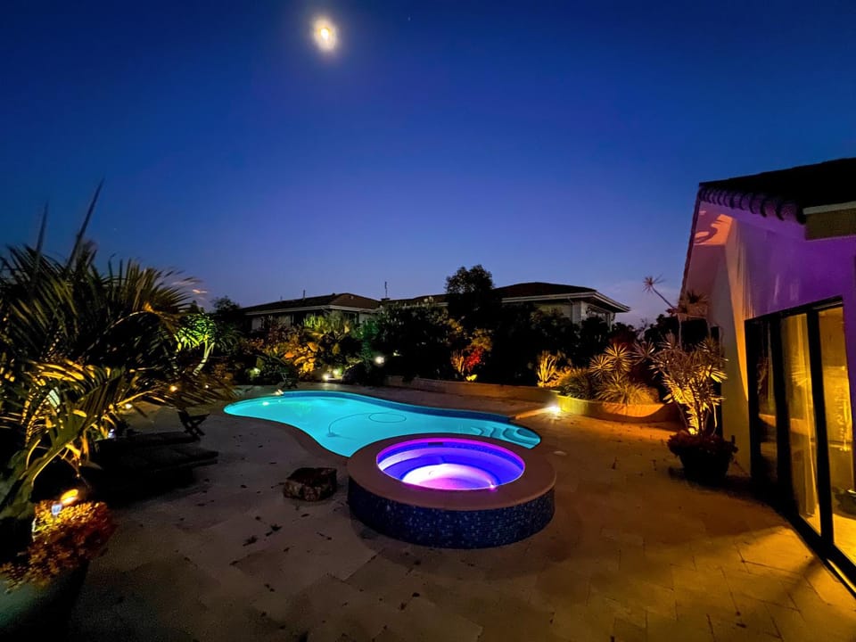 Hilltop View Sanctuary Apartment in Oceanside