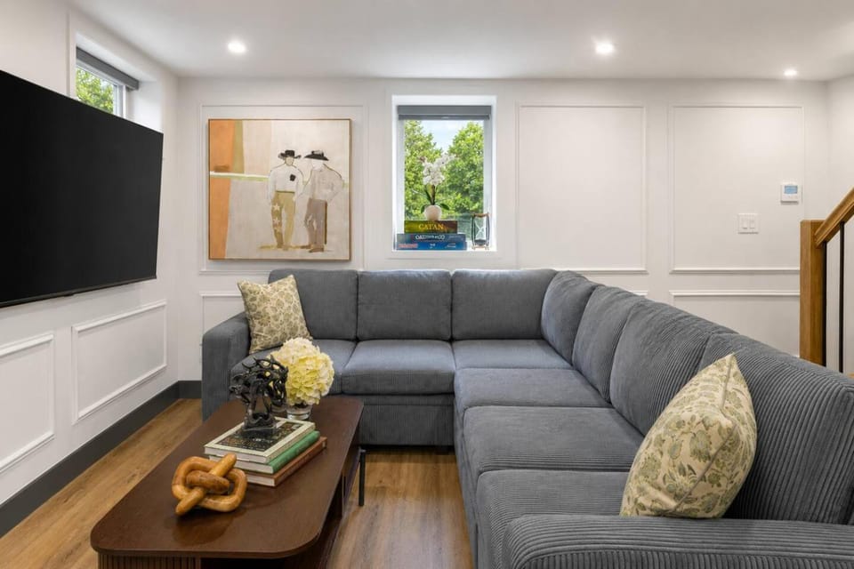 TV and multimedia, Living room, Seating area