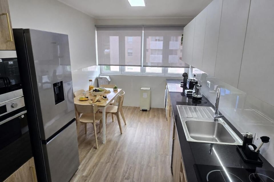 Kitchen or kitchenette, Dining area, dishwasher, oven, stove, toaster