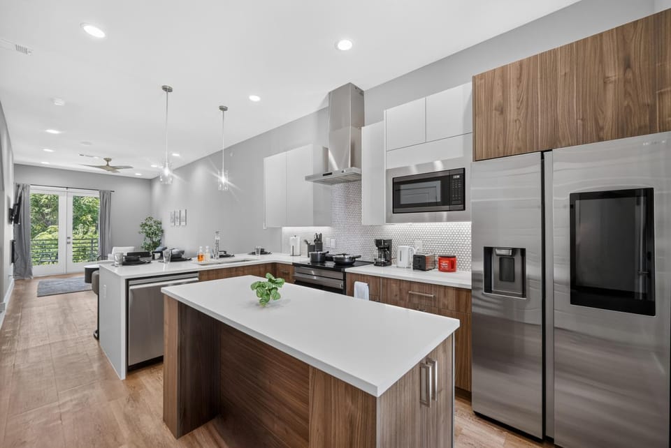 Balcony/Terrace, Kitchen or kitchenette, Living room
