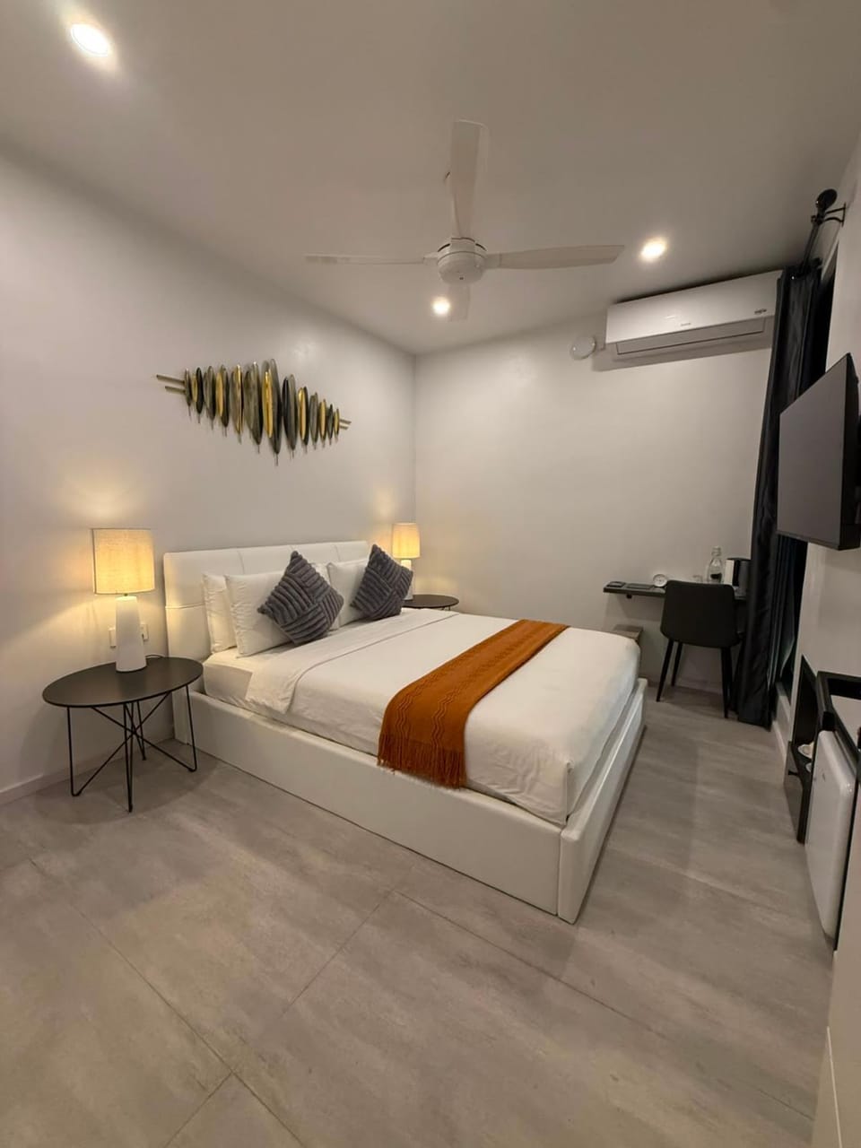 Bed, Bedroom