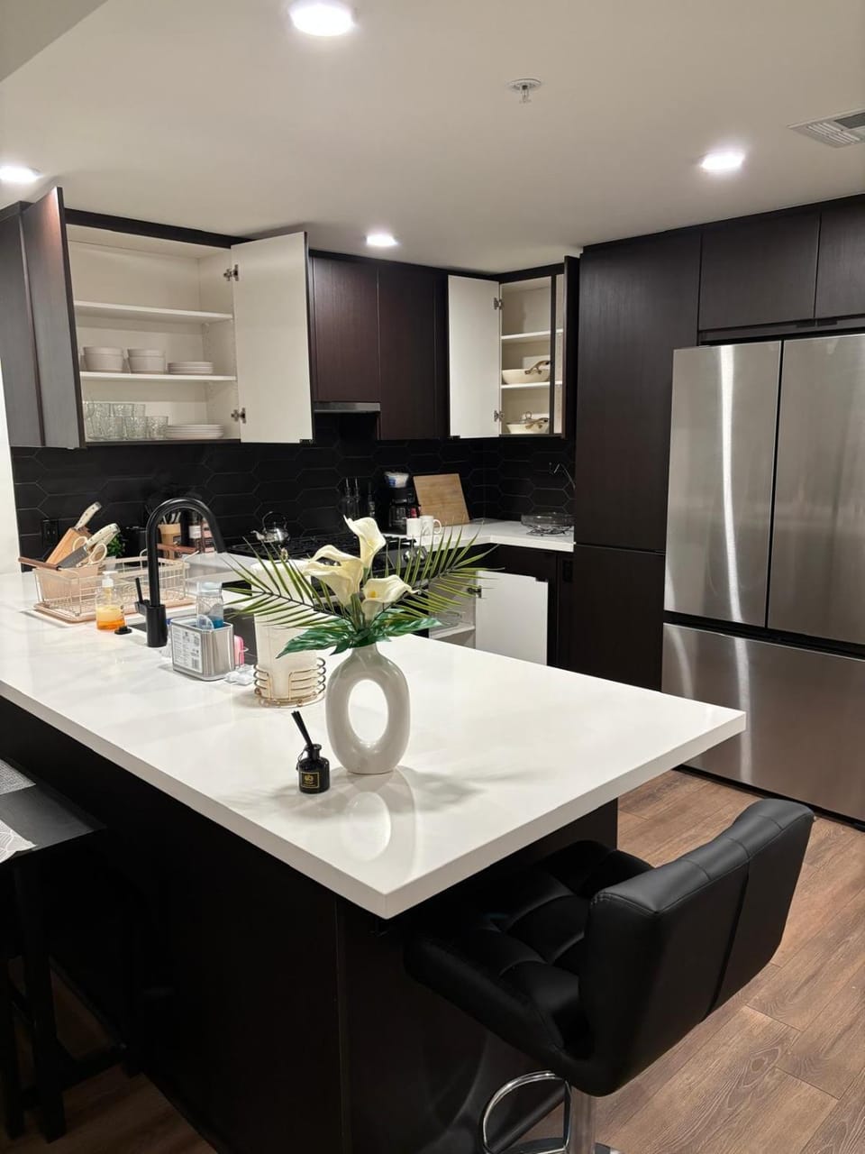 Kitchen or kitchenette, Food and drinks, Food, oven