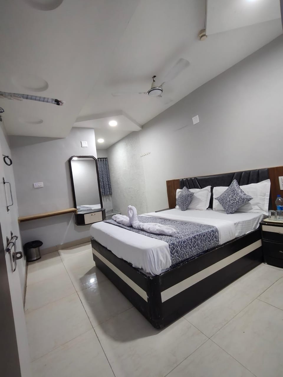 Bedroom, air conditioner
