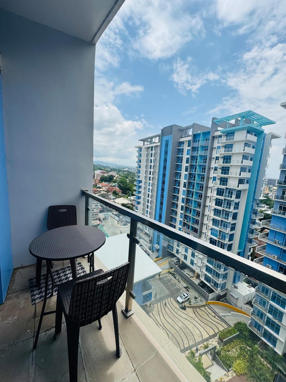 RadStay Studio Type Condo near IT Park Apartment in Cebu City