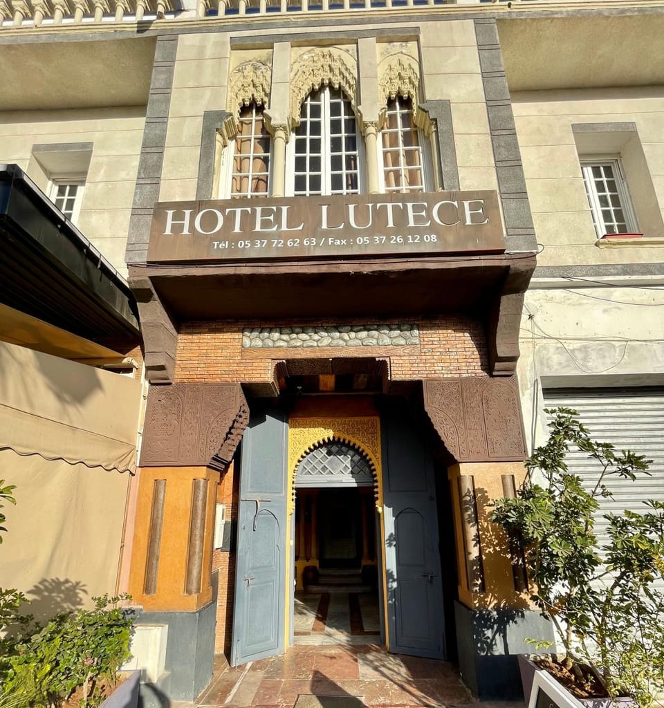 Facade/entrance