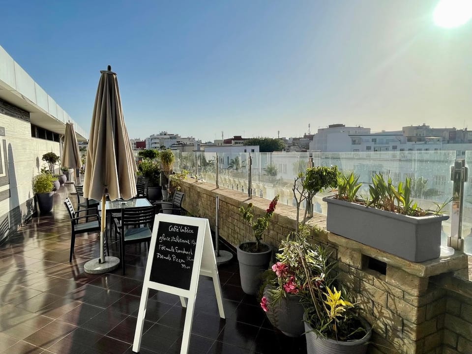 Balcony/Terrace, City view