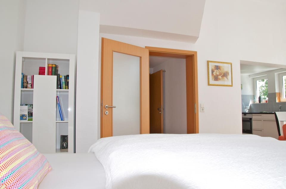 Bed, Photo of the whole room