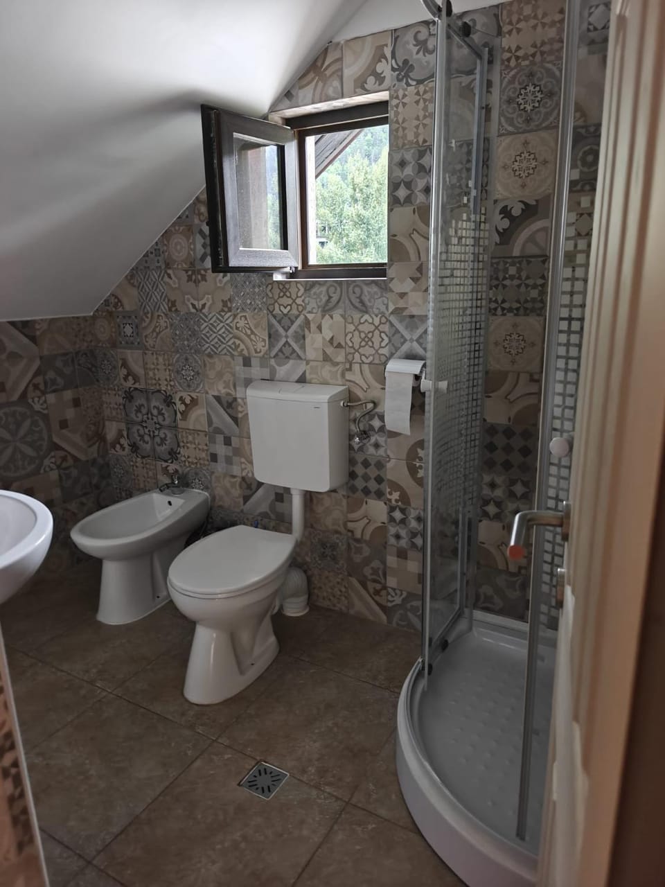 Camere de inchiriat La Coca Bicaz Bed and Breakfast in Romania