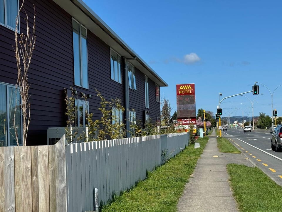 Property building, Street view
