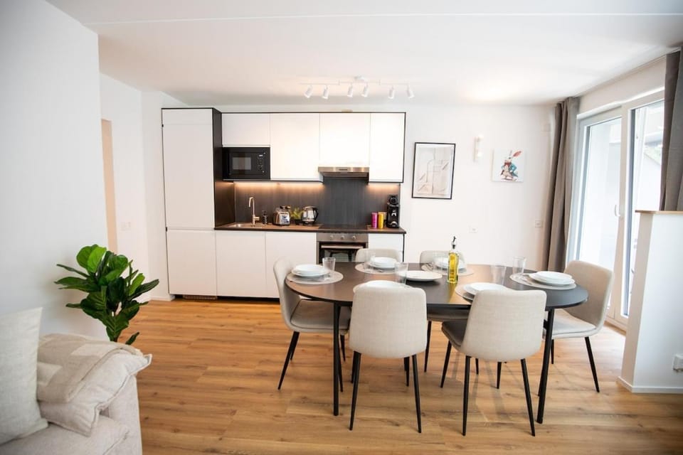 Kitchen or kitchenette, Living room, Dining area