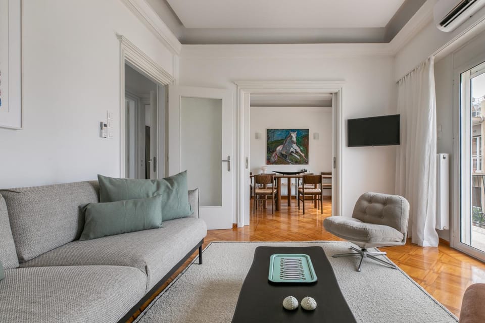 TV and multimedia, Living room, Dining area