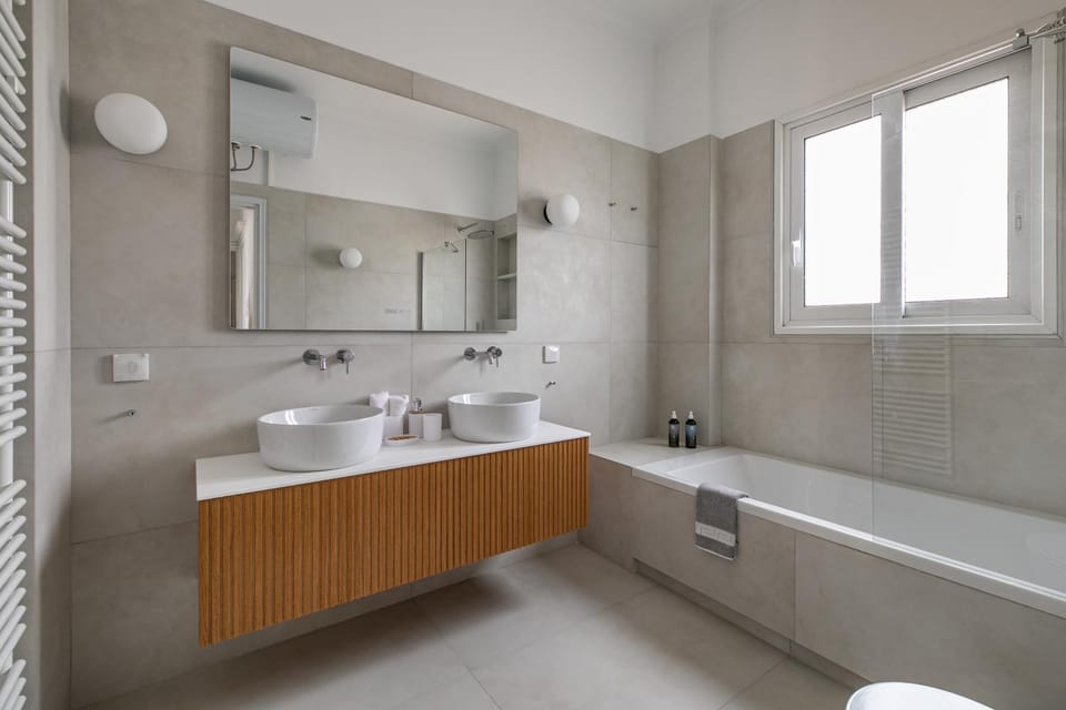 Shower, Toilet, Bathroom, Bath