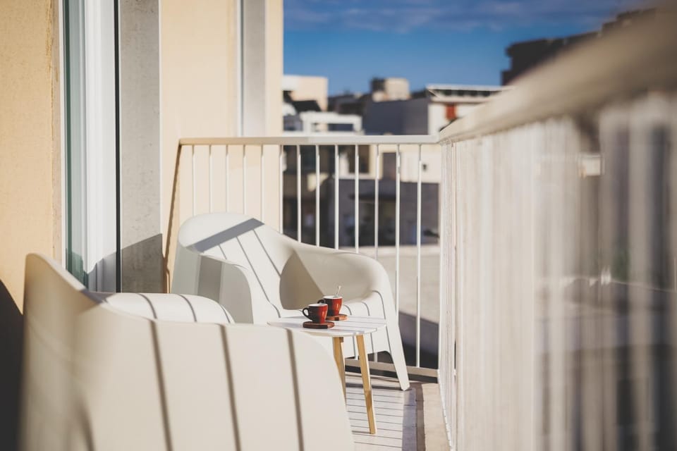 Day, Natural landscape, View (from property/room), Balcony/Terrace, Living room, Bedroom, Quiet street view