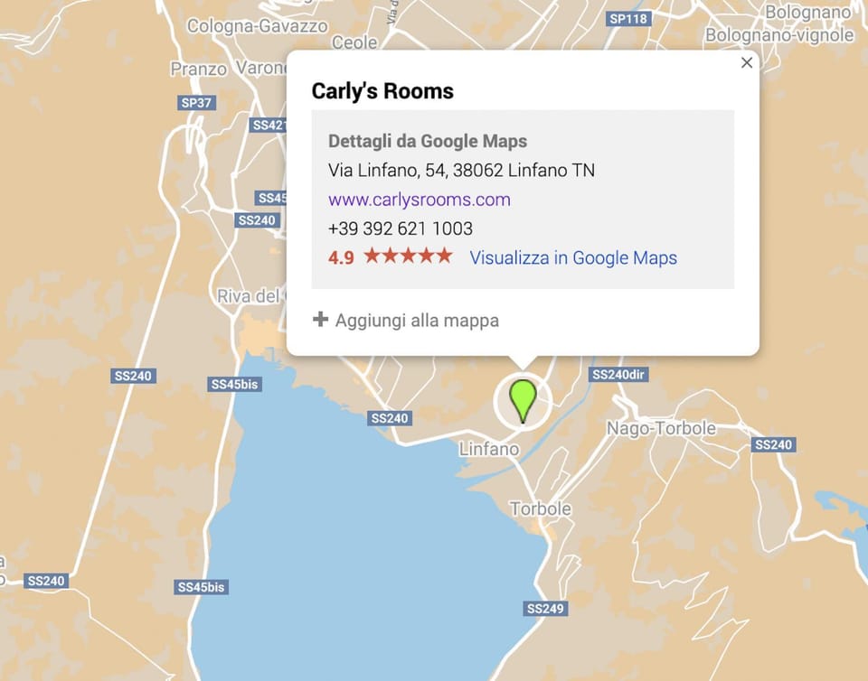Carly's Rooms Bed and Breakfast in Nago–Torbole