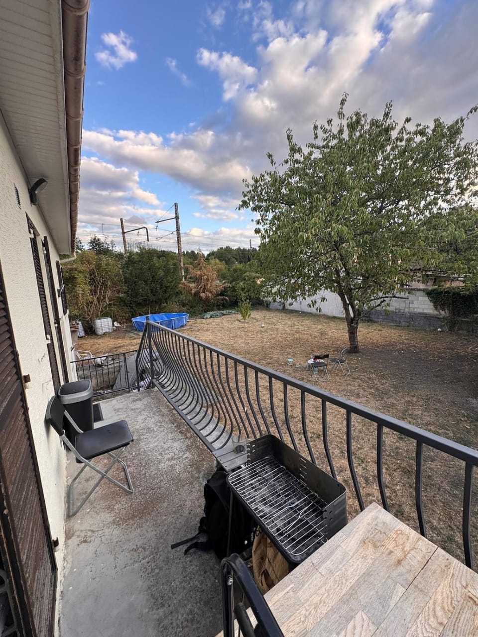 Location appartement T2 dans un pavillon avec terrasse sur jardin Apartment in Corbeil-Essonnes