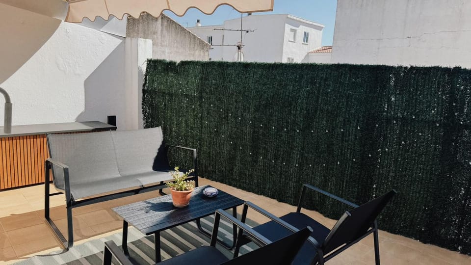 Patio, Day, View (from property/room), Balcony/Terrace, Living room, Seating area, Dining area