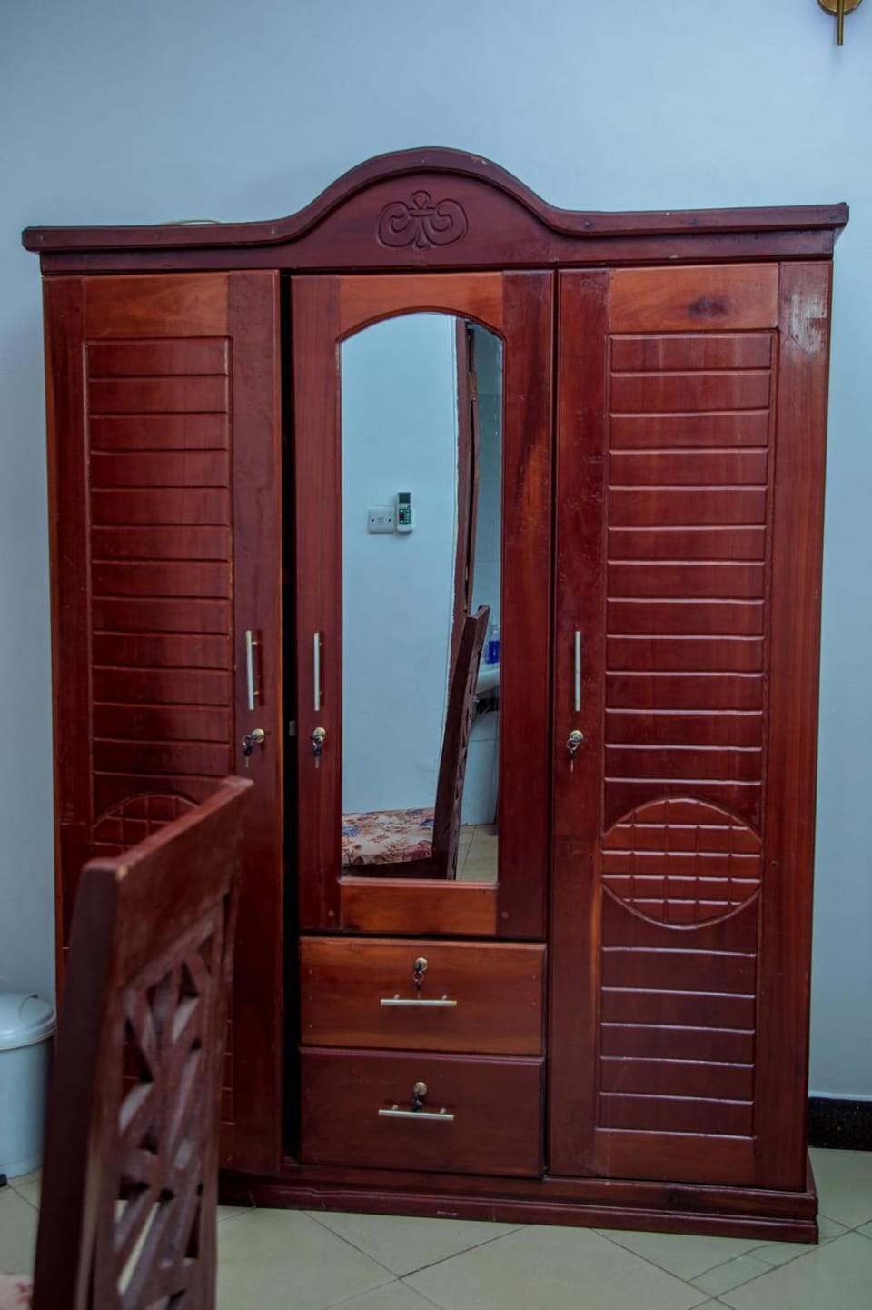 wardrobe