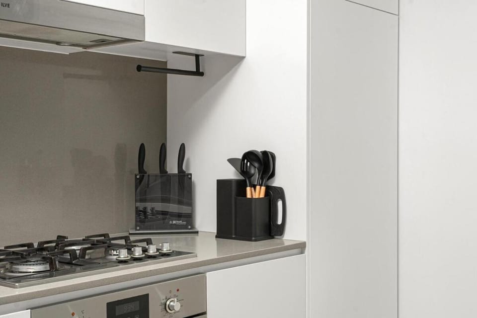 Luxury 2BR Apartment, Free Parking, Airport Apartment in Mascot