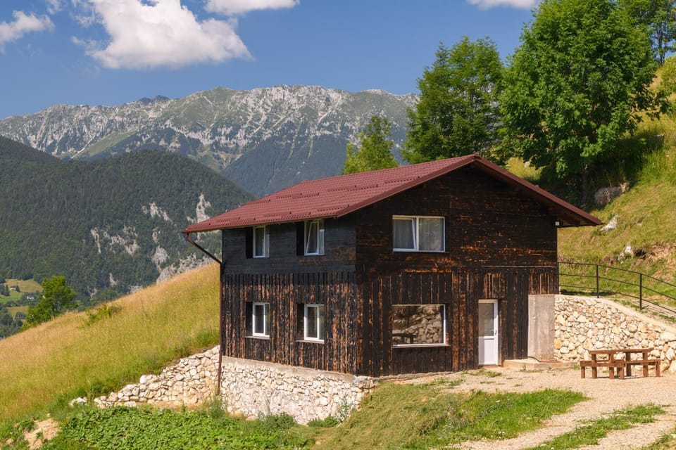 Property building, Mountain view