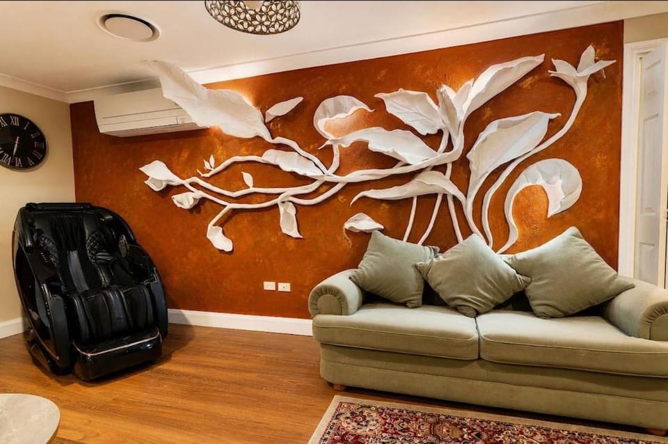 Living room, Seating area, air conditioner