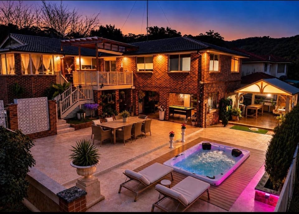 Property building, Night, Balcony/Terrace, Garden view