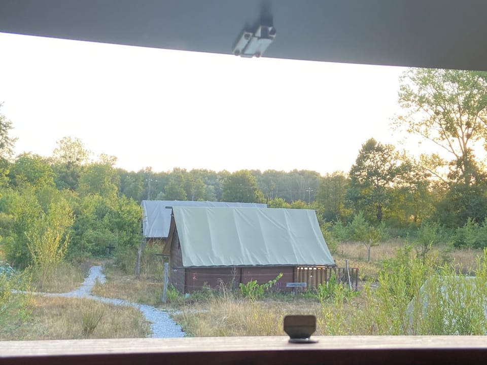 Tiny ou Petite maison sur roulettes Campground/ 
RV Resort in Jura