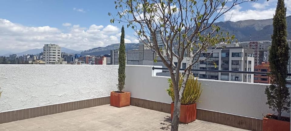 One room near to Carolina Park Luxury tent in Quito