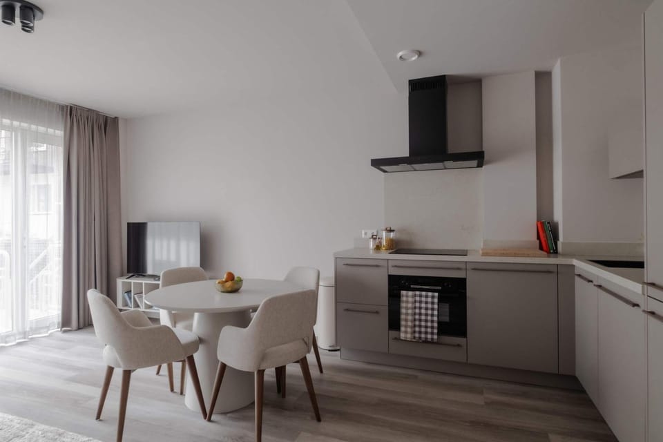 Modern Apt in City Centre 2 with Free Parking Apartment in Rotterdam