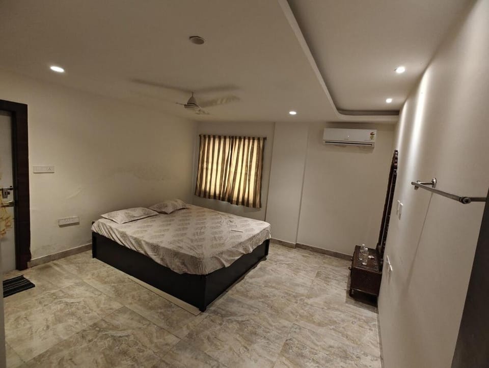 Pleasant 2bedroom spacious stay in the prime area Apartment in Vijayawada