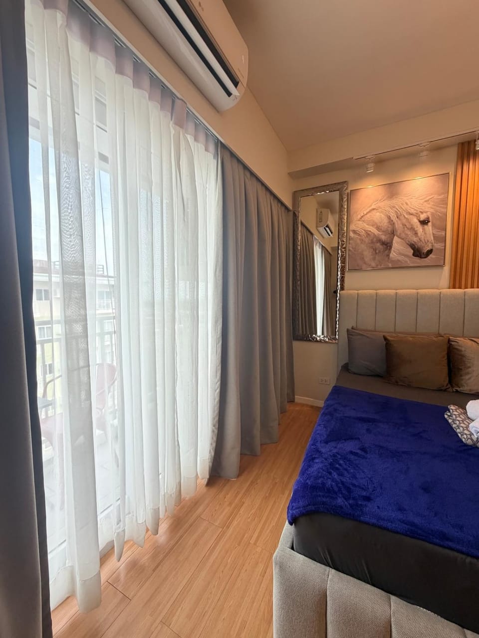 Amani Grand Suite Room by A&C near Mactan Airport Apartment in Lapu-Lapu City