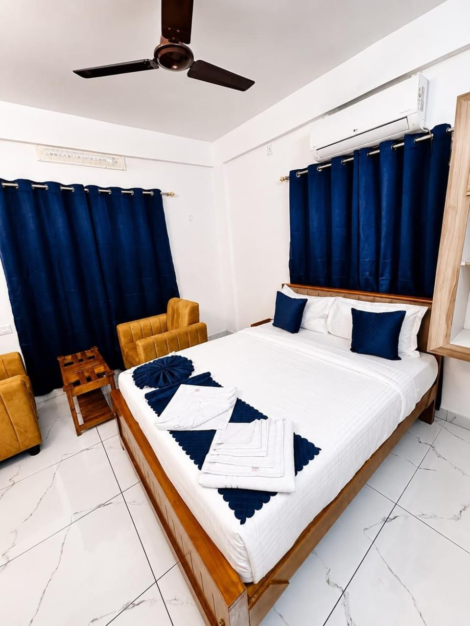 Aura Suites Chernallur Apartment in Kochi