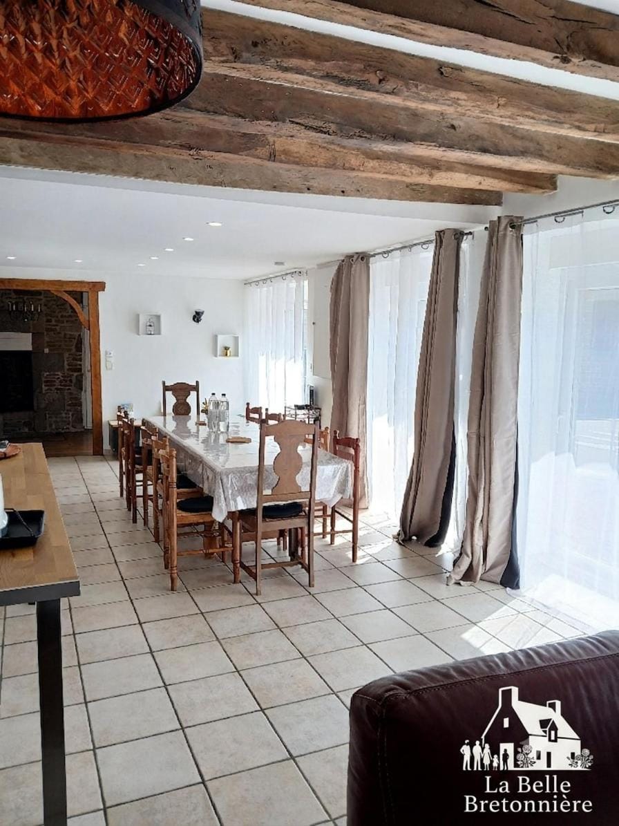 Banquet/Function facilities, Dining area
