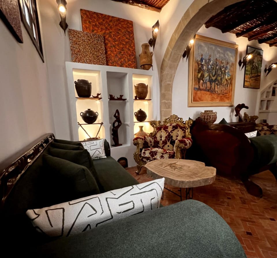 Living room, Internal: Not applicable to any particular room