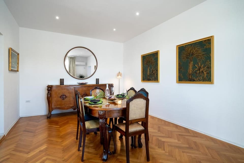 Stylish Apartment Arc de Triomphe Herastrau Apartment in Bucharest