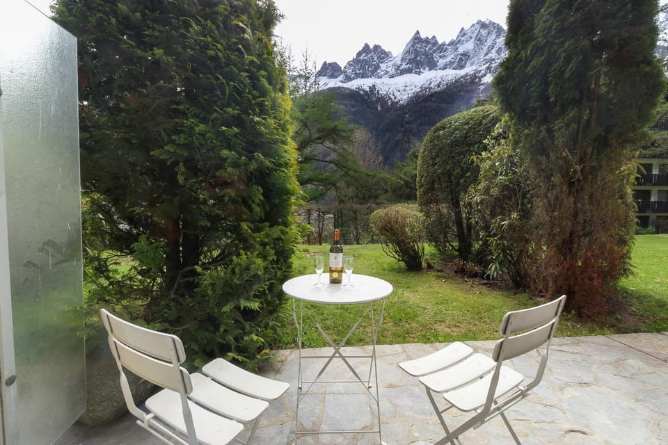 Garden, Mountain view