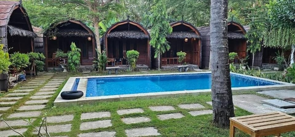 Property building, Day, Garden, Garden view, Pool view, Swimming pool