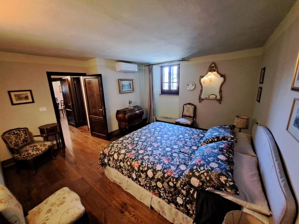 LA BARONESSA TUSCAN HOME in MONTERCHI Apartment in Tuscany