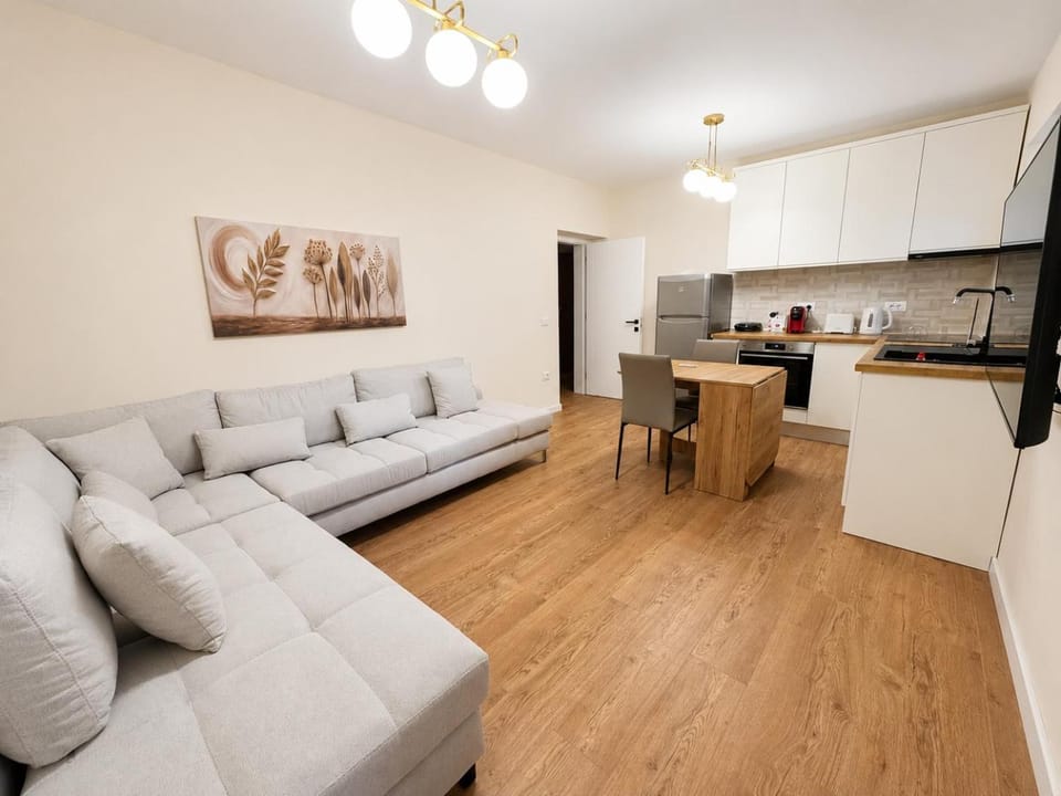 Kitchen or kitchenette, Living room, Dining area