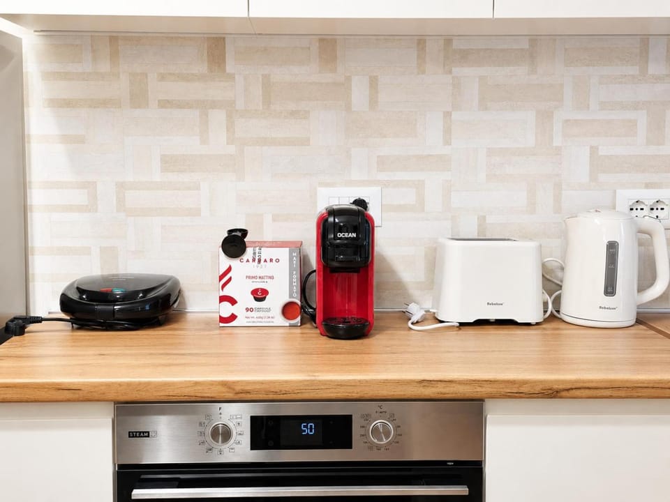 Coffee/tea facilities, Kitchen or kitchenette, toaster