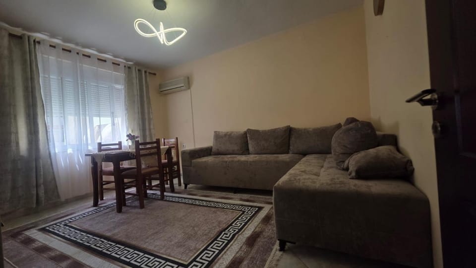 Kardhashi apartament Apartment in Vlorë County, Albania
