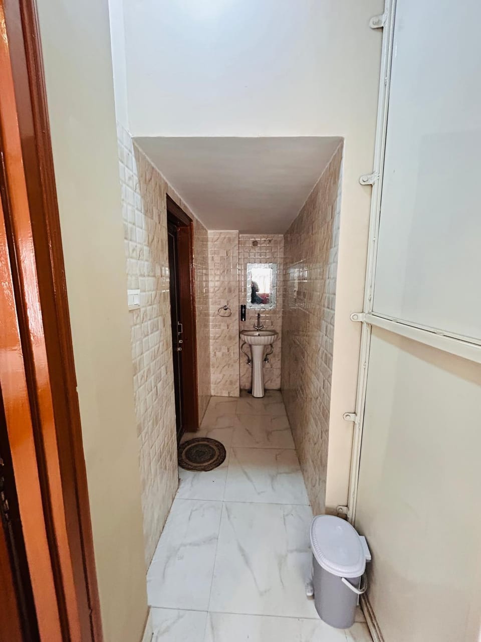 The Glint Homestay Apartment in Varanasi