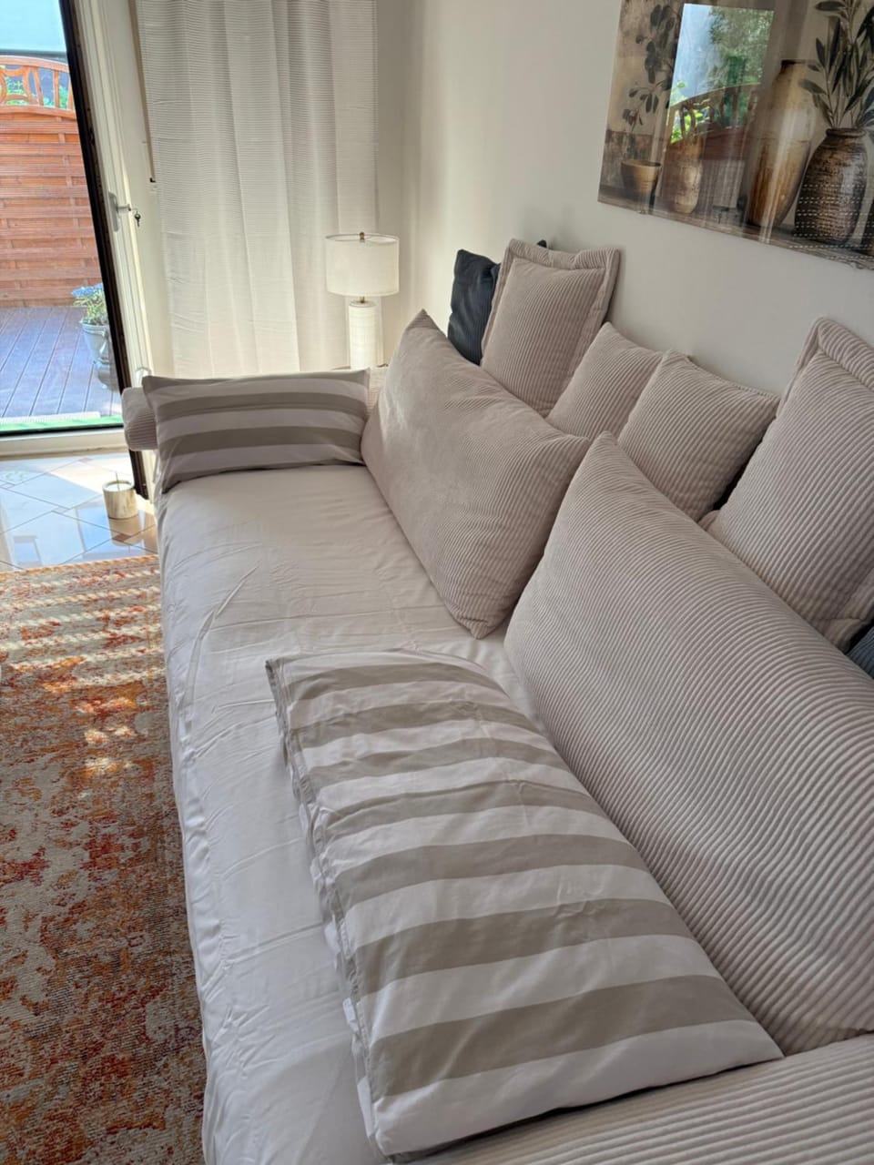 Living room, Seating area