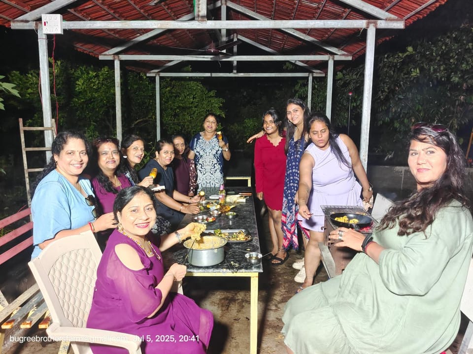 Food and drinks, Food, Drinks, group of guests