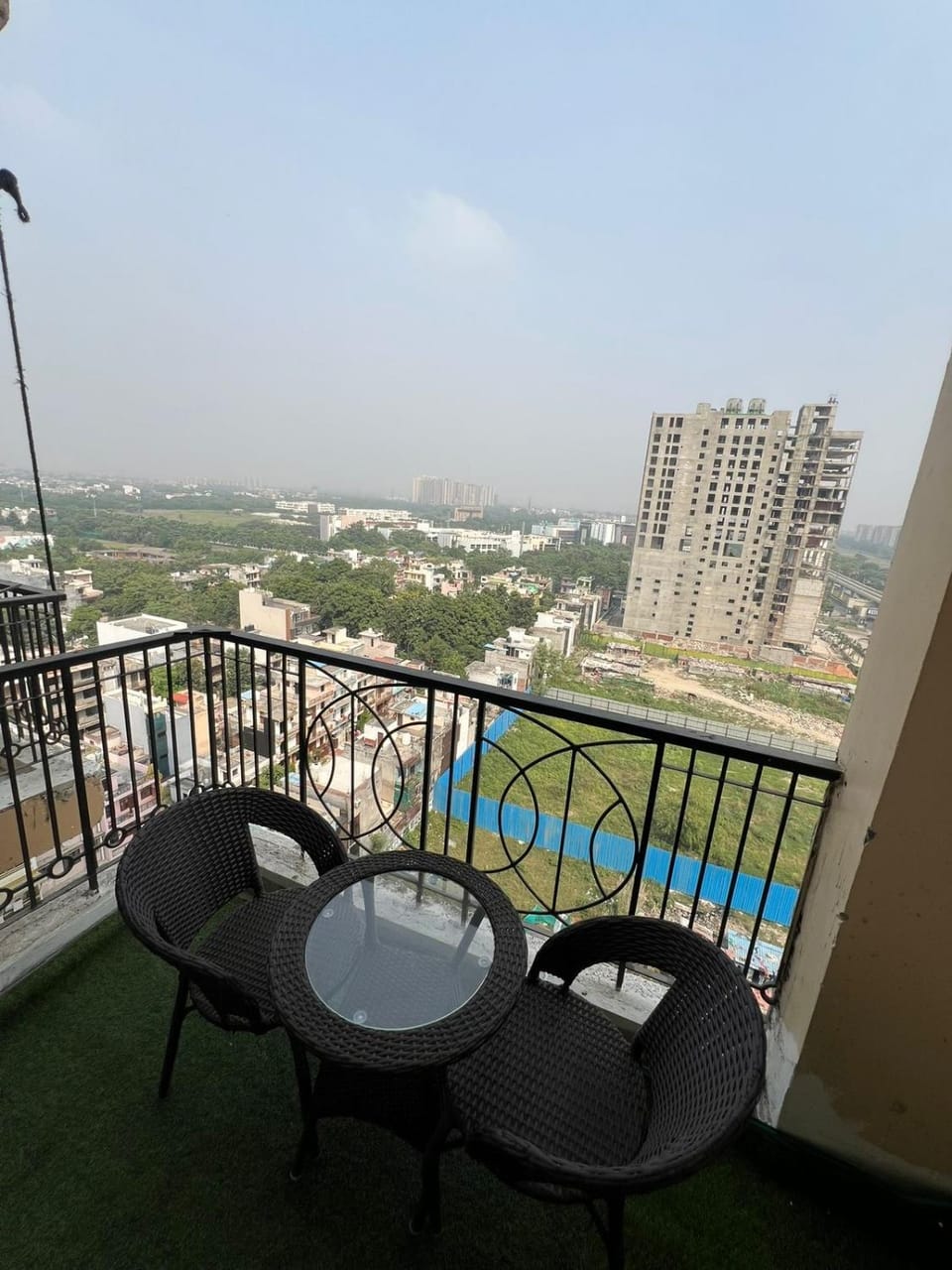 Cloud 9 Studio - Kaveri Apartment in Uttar Pradesh